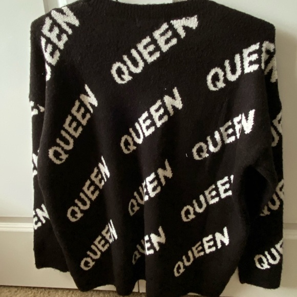 FOREVER 21 | Black and White Sweater NWT - Picture 2 of 4